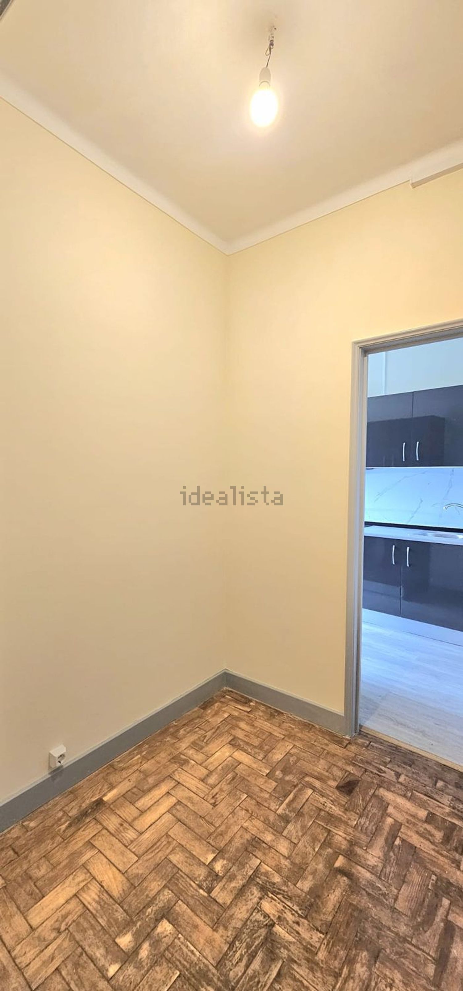 出租公寓 t2在Avenida Almeida Garrett, 15 - 详情