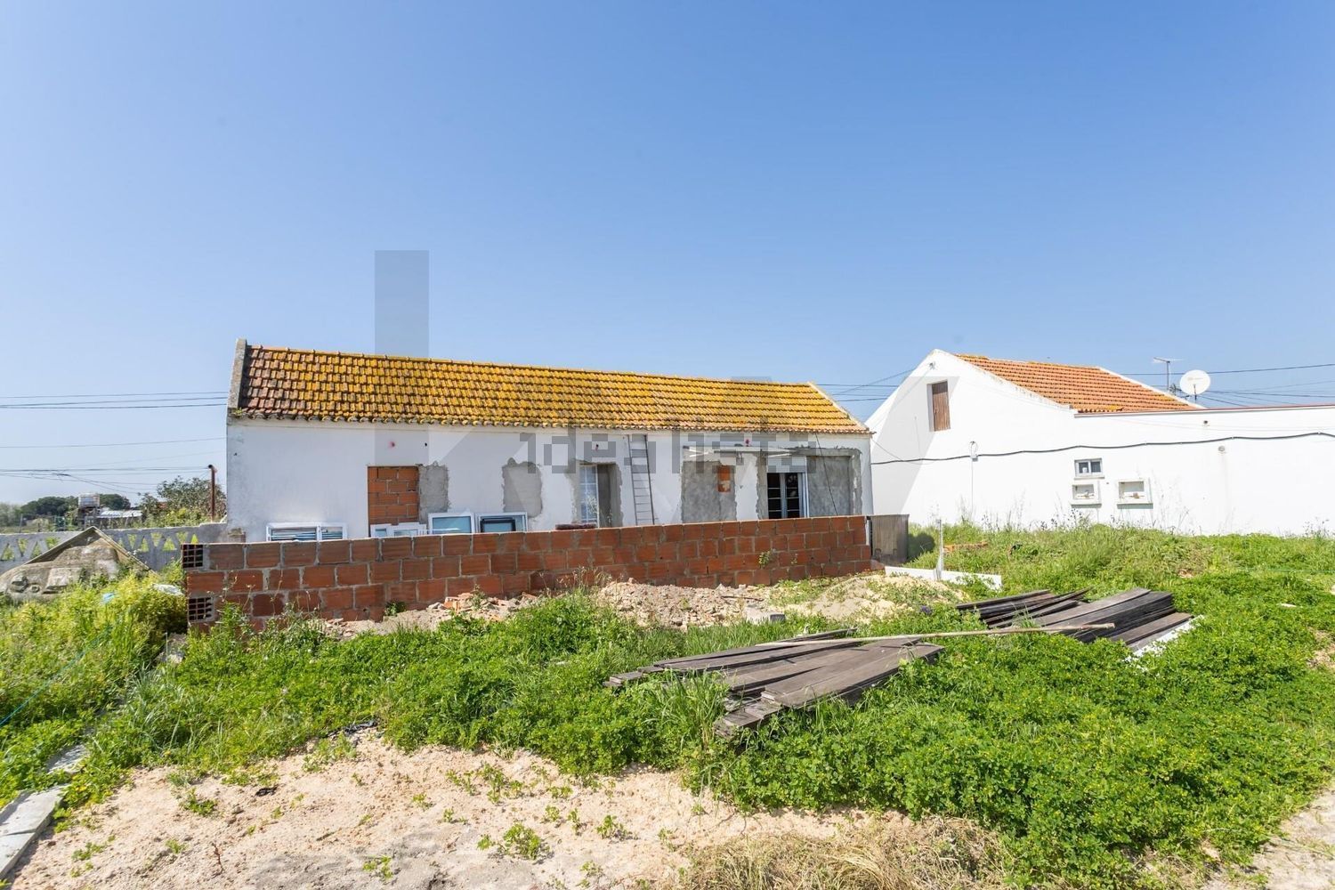 小楼房或别墅出售在Estrada do Arçe s/n - 外立面