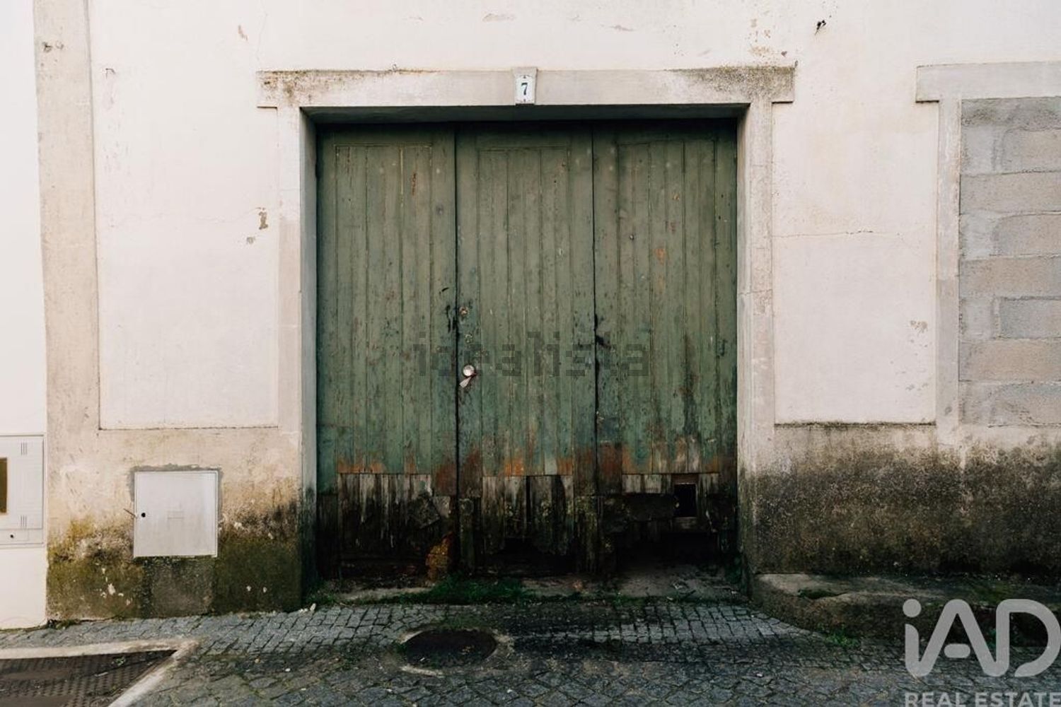 小楼房或别墅出售在Vila Nova de Foz Côa - 停车位