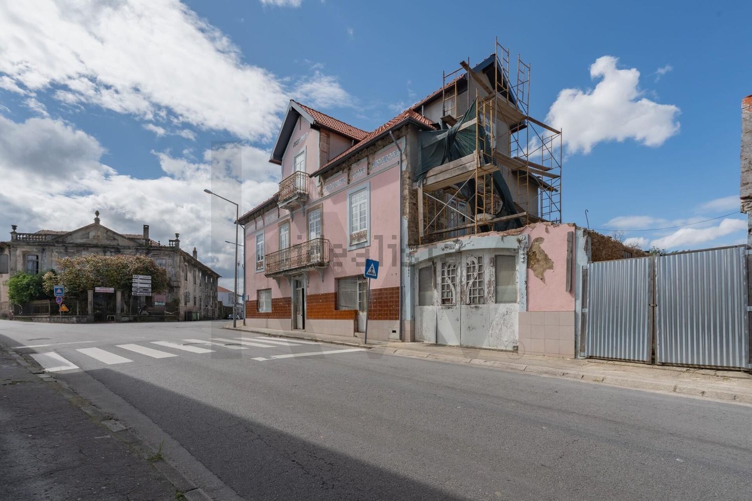 宫殿出售在Vila de Cucujães - 外立面