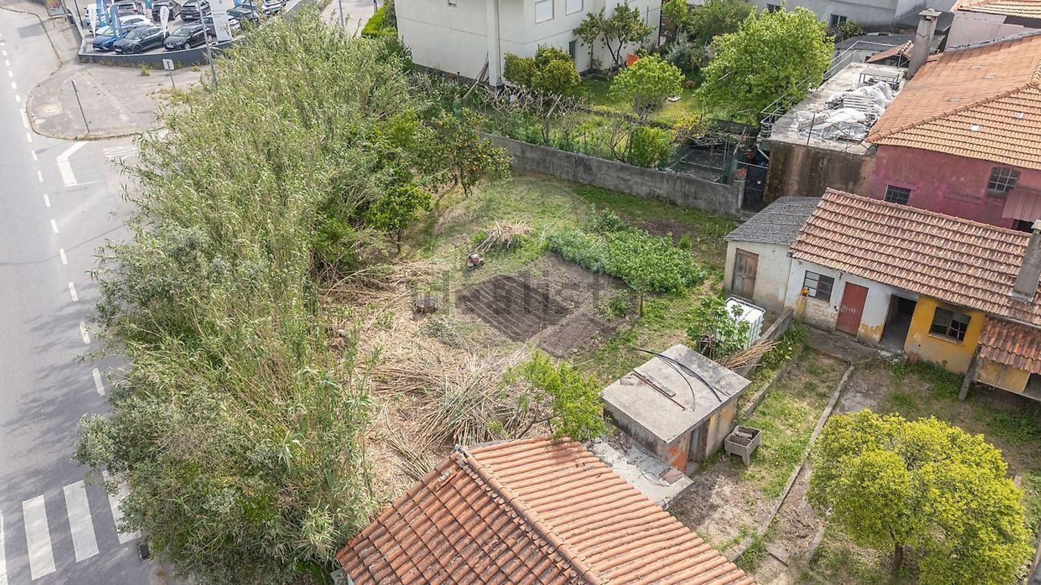 小楼房或独栋别墅出售在Eiras e São Paulo de Frades - 花园
