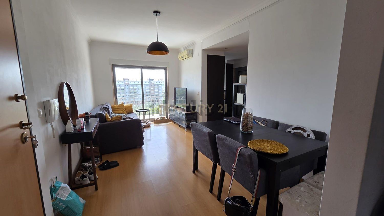 出租公寓 t2在Avenida 25 de Abril, 55 - 客厅