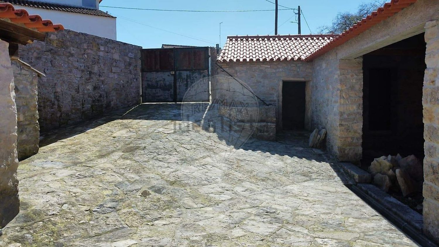 小楼房或独栋别墅出售在Évora de Alcobaça - 外立面