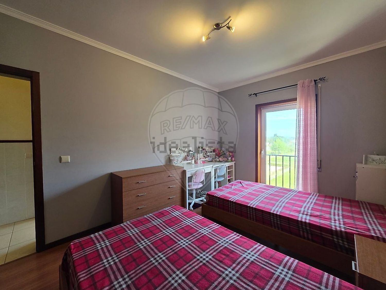 公寓 t2出售在Rua Padre João Miranda Ascenso - 卧室