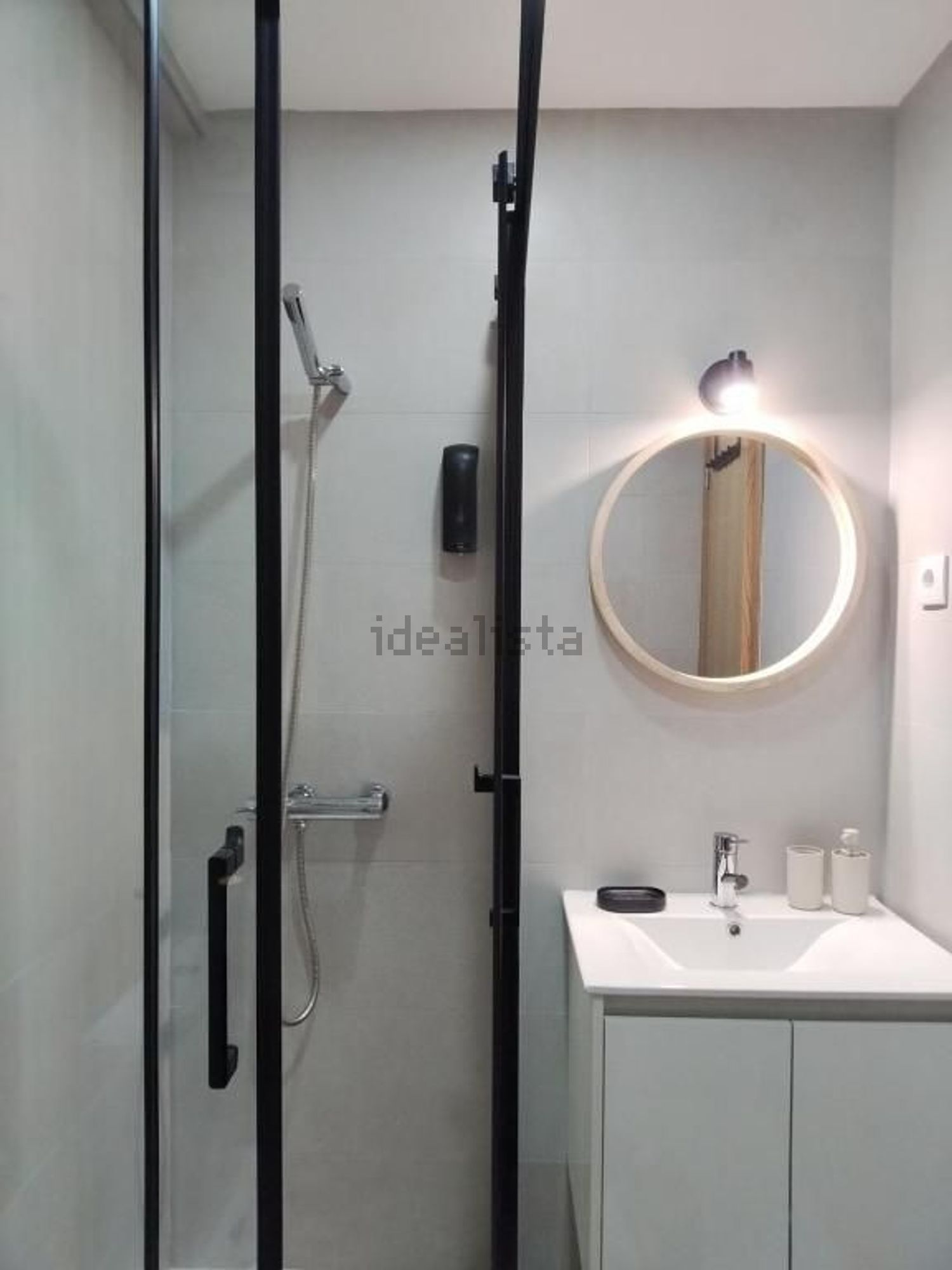 公寓 t1出售在Rua António Augusto Aguiar, 13 - 卫生间