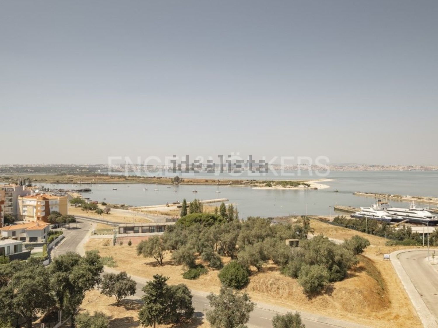 出租公寓 t1在Rua Engenheiro Viana Batista s/n - 视线