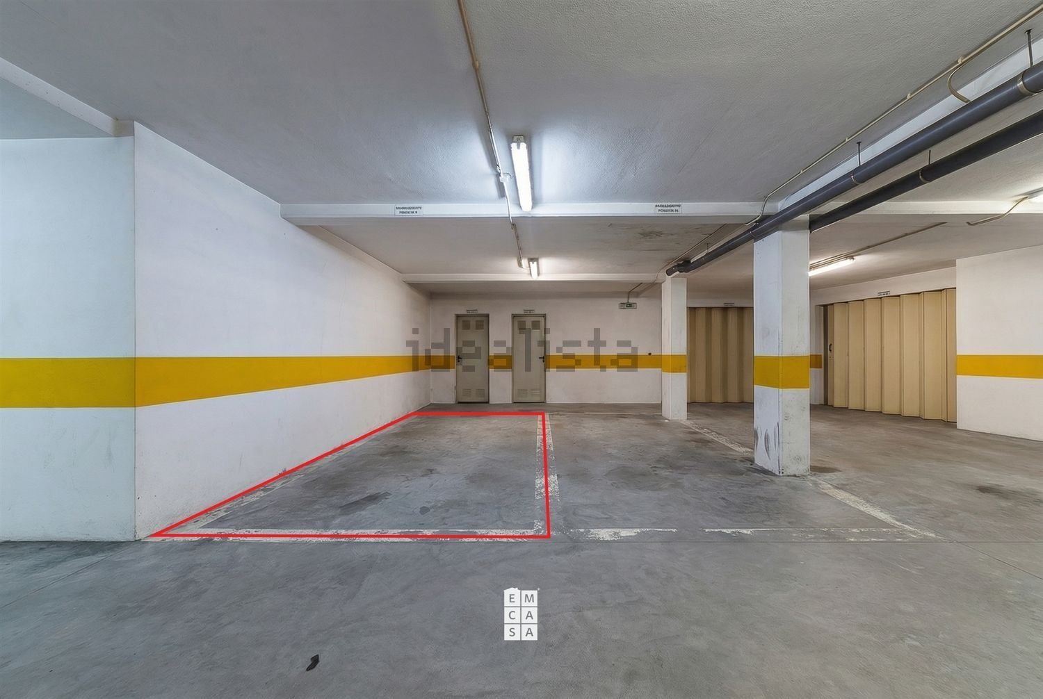 公寓 t1出售在São Pedro de Castelões - 停车位