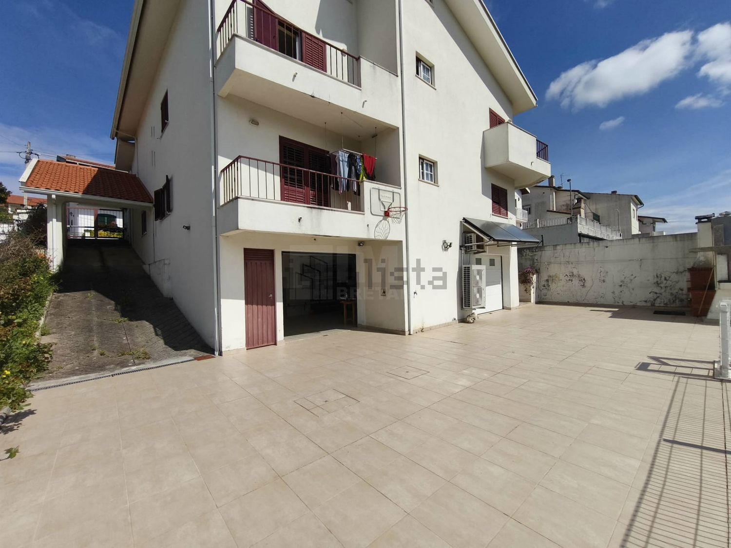 小楼房或独栋别墅出售在Santa Clara e Castelo Viegas - 外立面