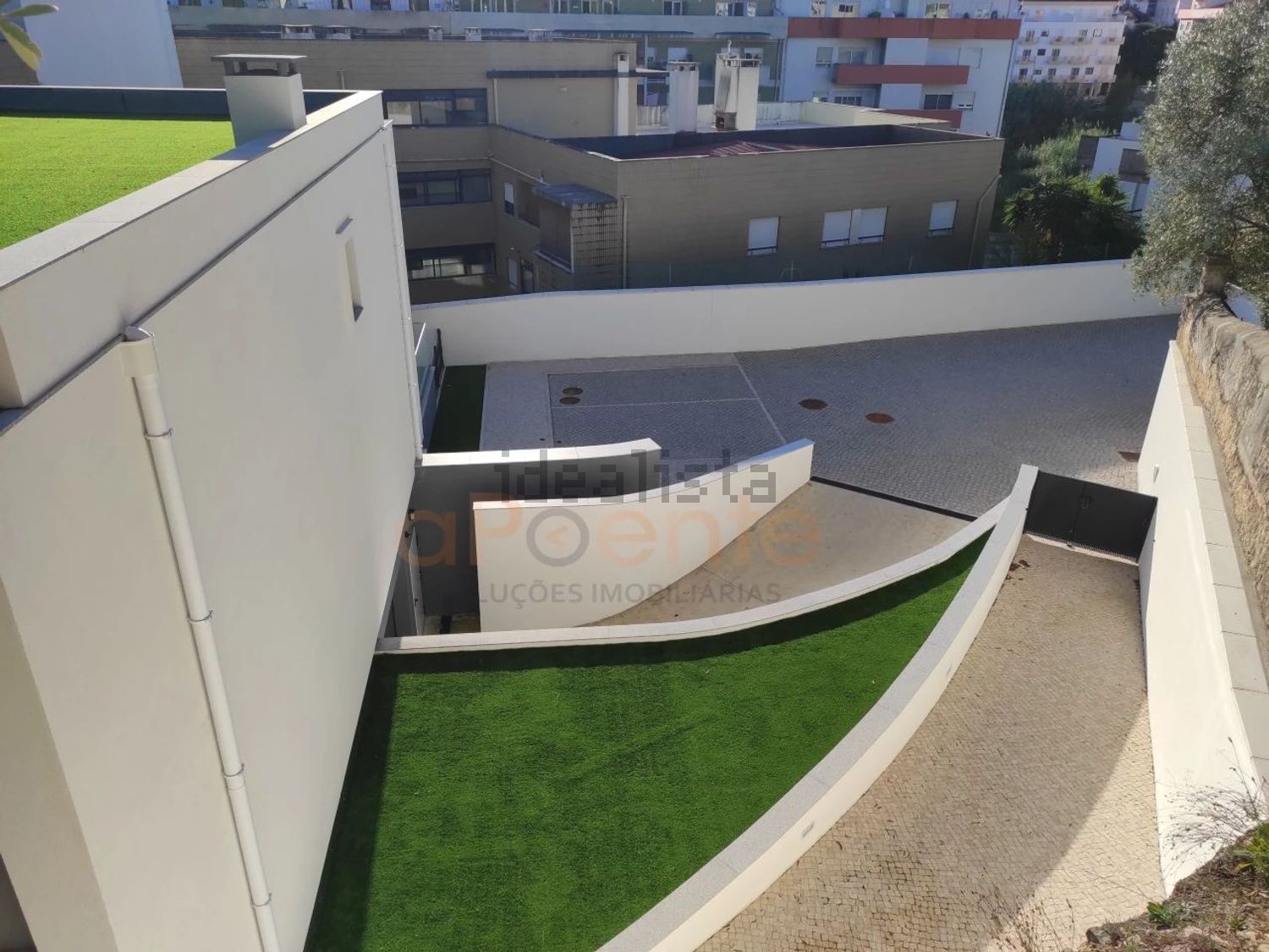 联排别墅出售在Avenida Nossa Senhora de Fátima s/n - 视线