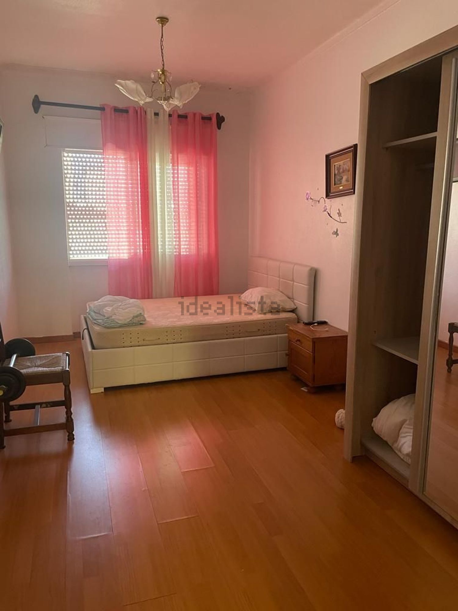出租房间在Rua Frei António das Chagas, 40 - 卧室