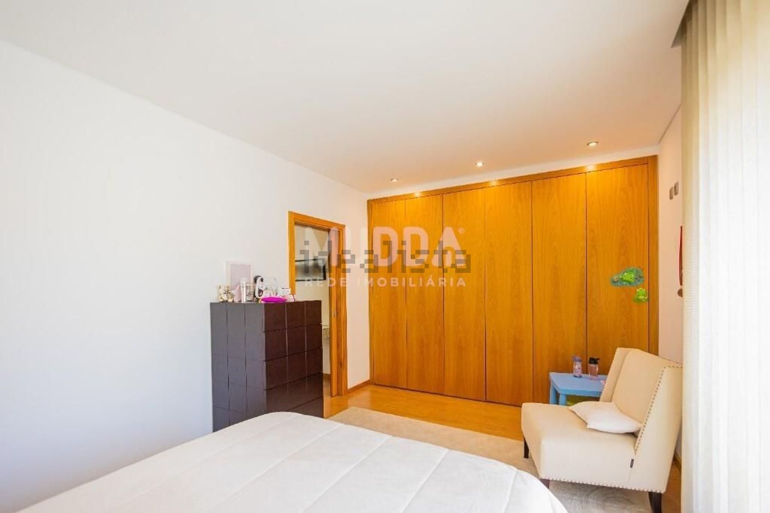 小楼房或独栋别墅出售在Rua do Vale dos Pinheiros s/n - 卧室