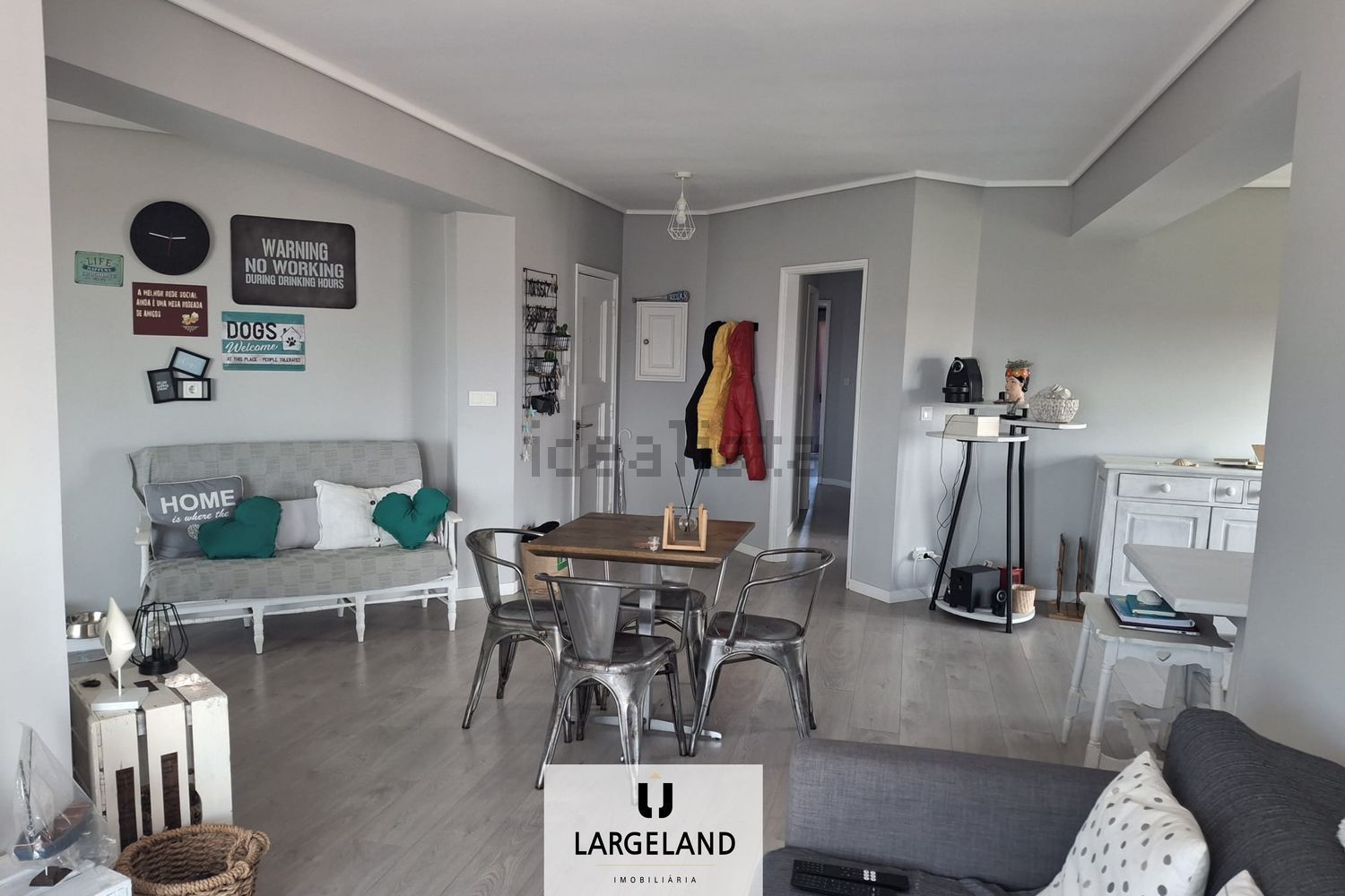 公寓 t3出售在Rua Dom Manuel Trindade Salgueiro, 28 - 客厅