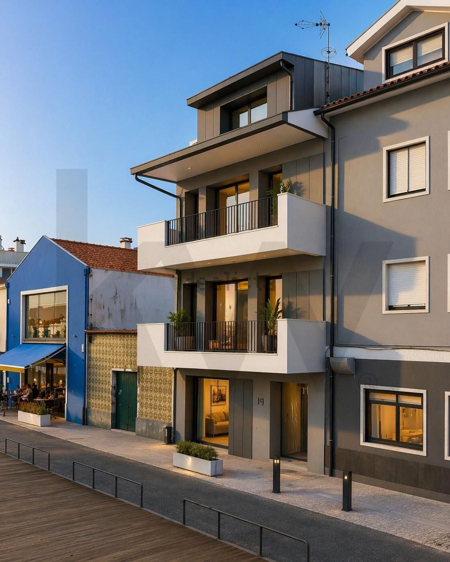 公寓 t1出售在Largo do Conselheiro Queiroz, 28 - 外立面