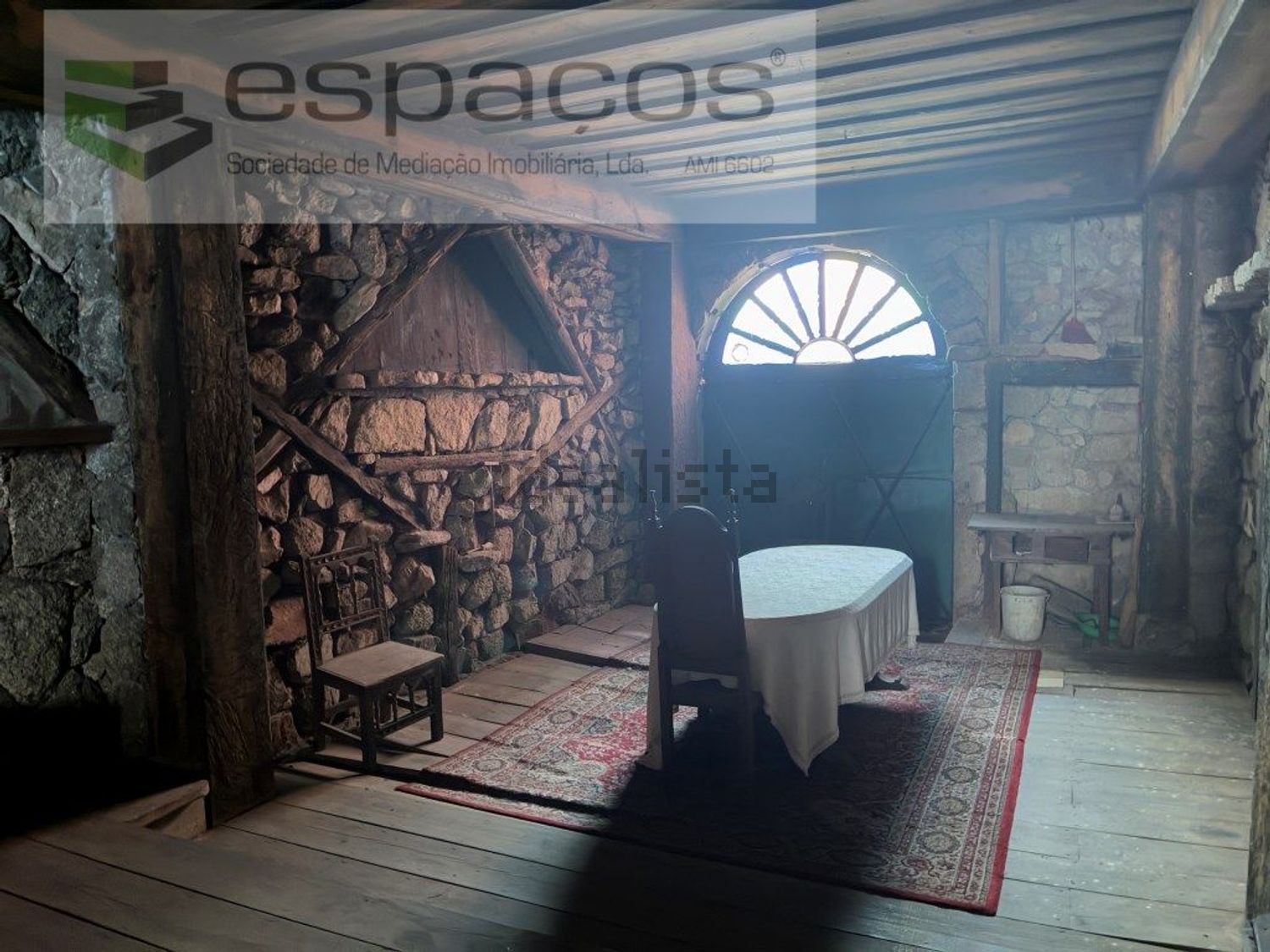 小楼房或独栋别墅出售在Fundão - Valverde - Donas - Aldeia de Joanes - Aldeia Nova do Cabo - 客厅