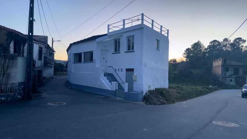 联排别墅出售在Rua Panasqueira, 30
