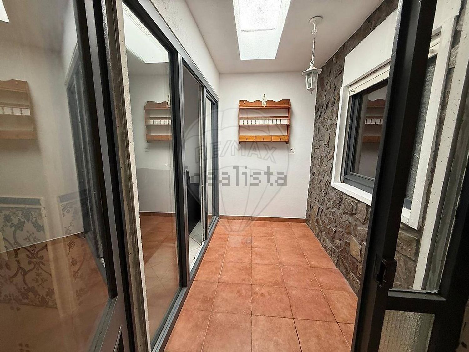 出租小楼房或独栋别墅在Rua das Rosas - 过道