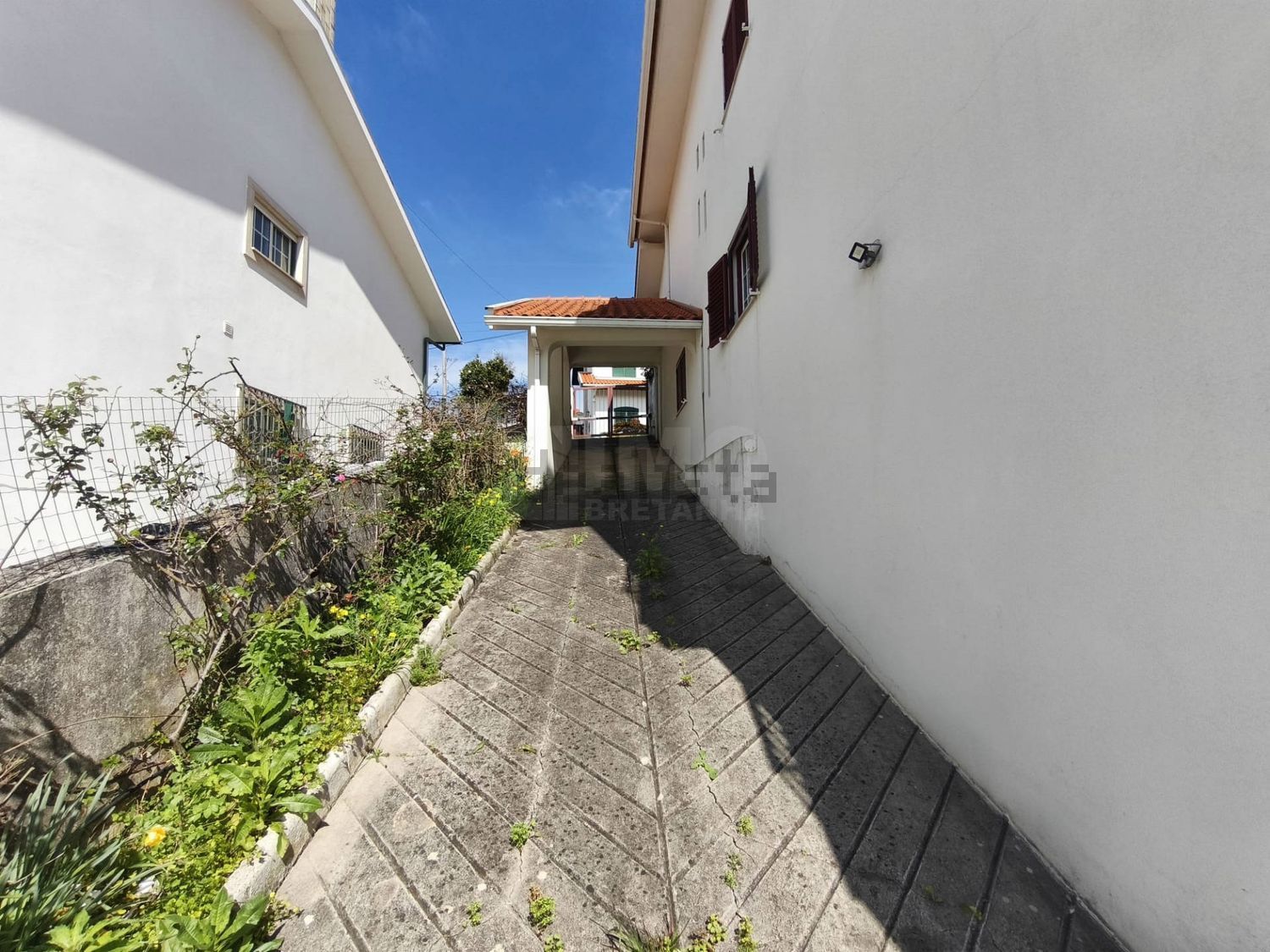 小楼房或独栋别墅出售在Santa Clara e Castelo Viegas - 视线