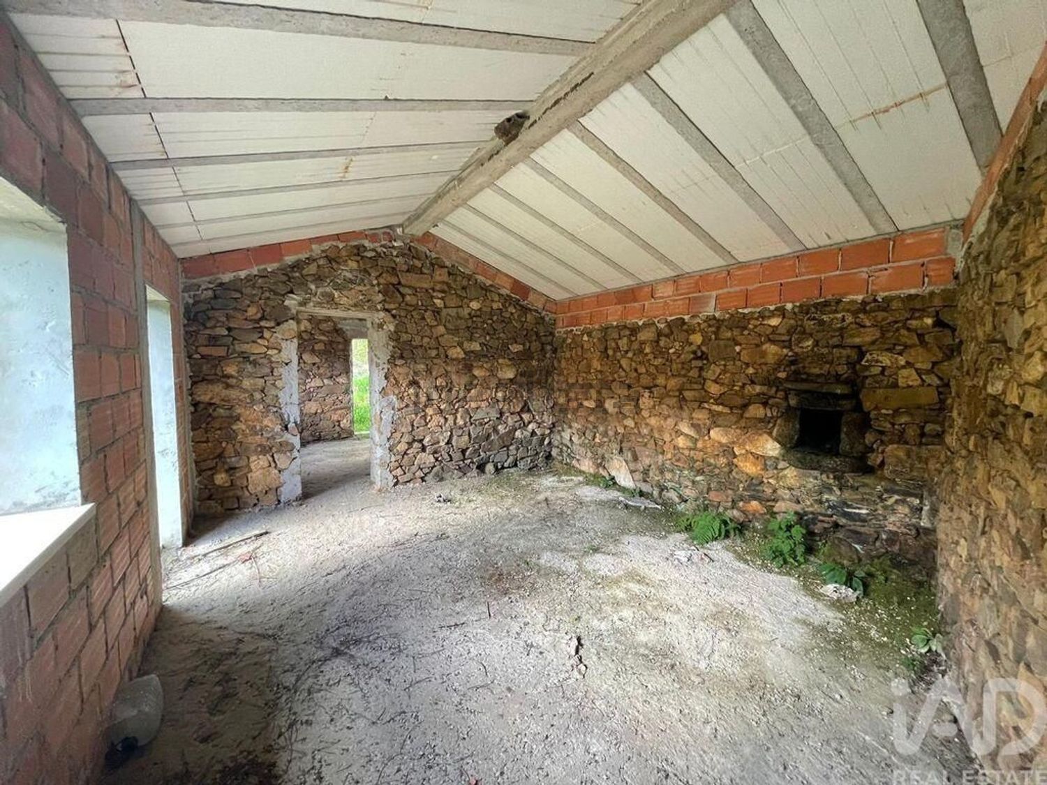 小楼房或独栋别墅出售在Figueiró dos Vinhos e Bairradas - 外立面