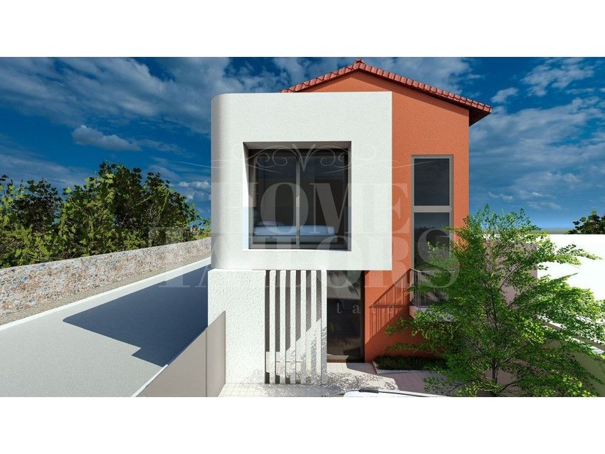 小楼房或独栋别墅出售在Estrada Nova