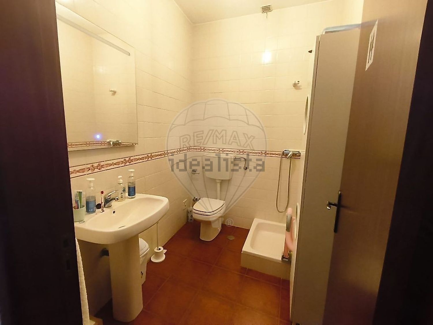 小楼房或独栋别墅出售在Rua da Ameixoieirinha - 卫生间