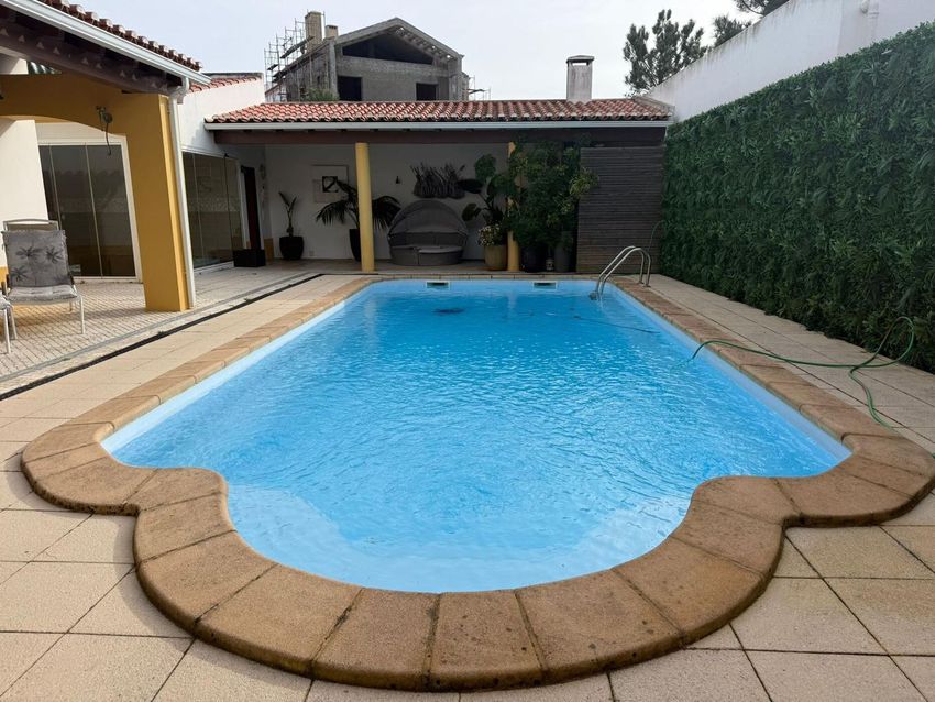 小楼房或独栋别墅出售Vila Nova de santo Andre