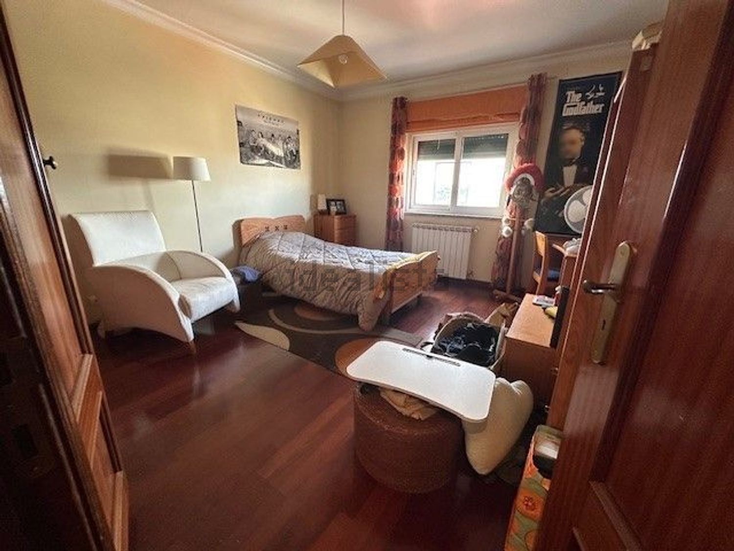 小楼房或独栋别墅出售在Rua Vila de Aguiar da Beira, 55 - 卧室