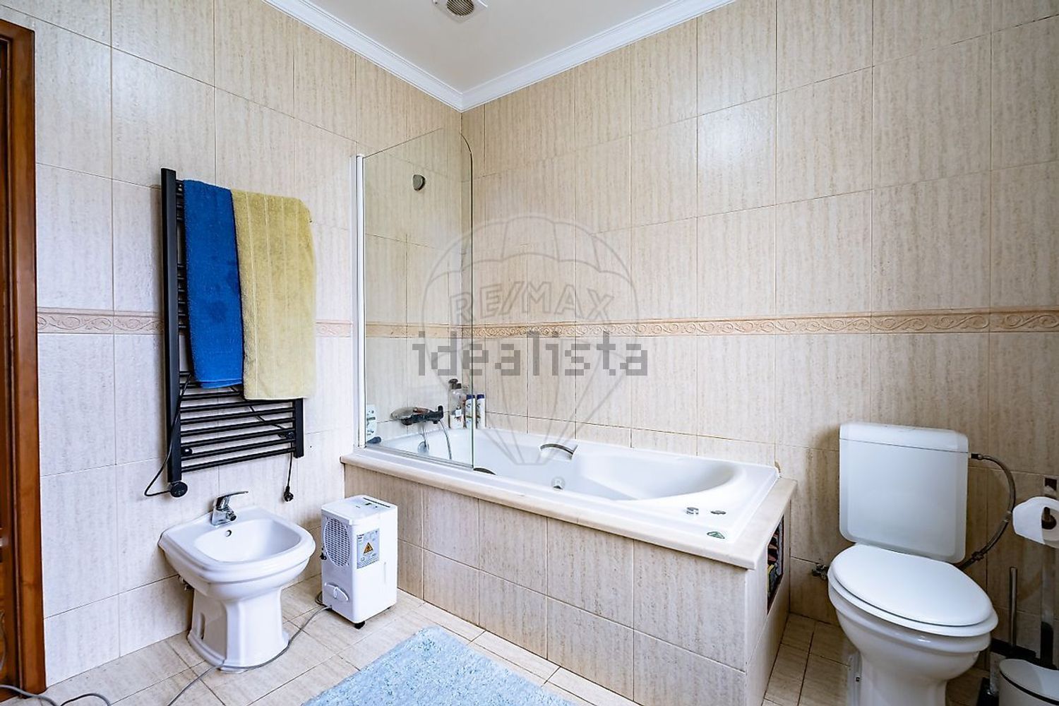 小楼房或独栋别墅出售Em620 - 卫生间