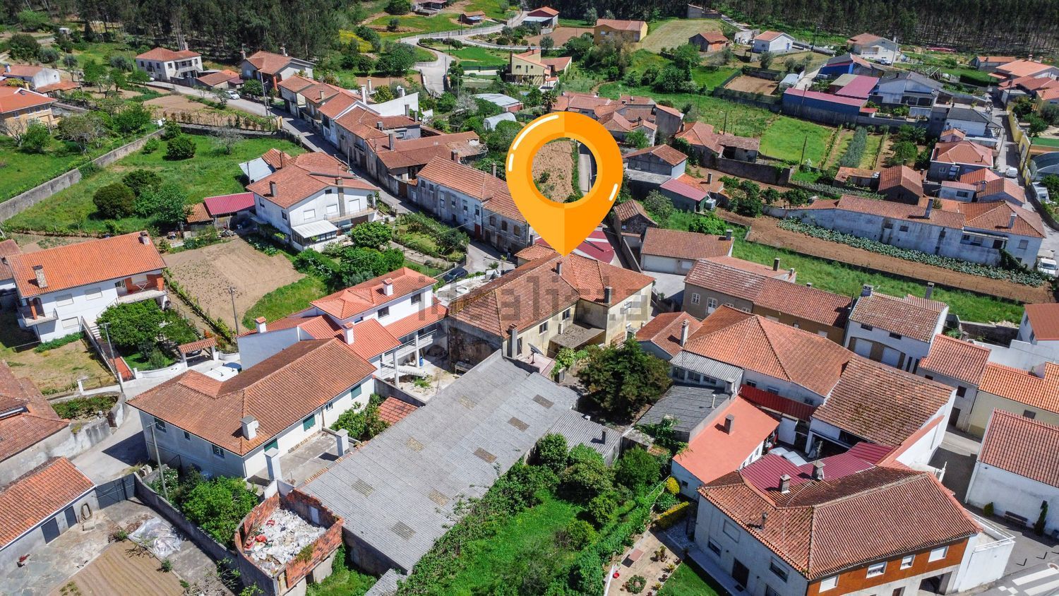 小楼房或独栋别墅出售在Rua da capela - Telhado - 照片