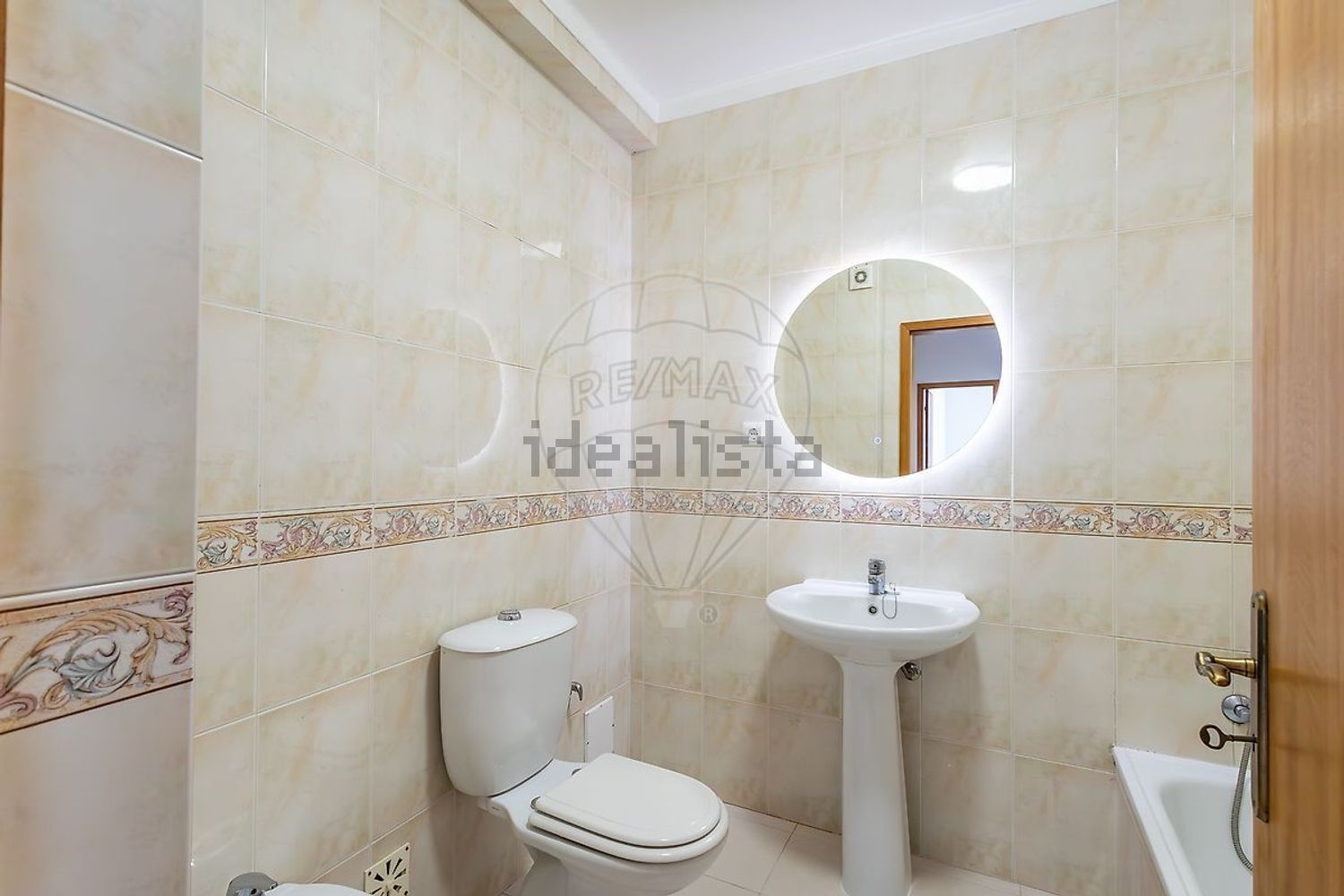 公寓 t3出售在Rua Adelino Soares de Oliveira - 卫生间