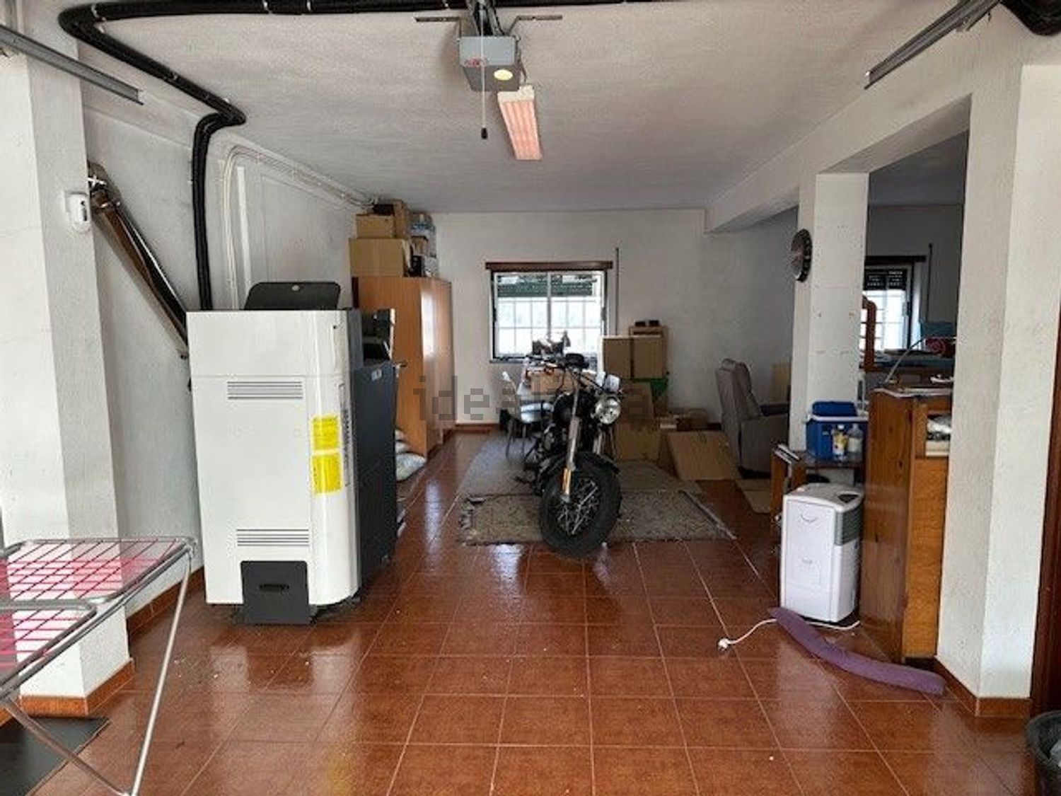 小楼房或独栋别墅出售在Rua Vila de Aguiar da Beira, 55 - 停车位