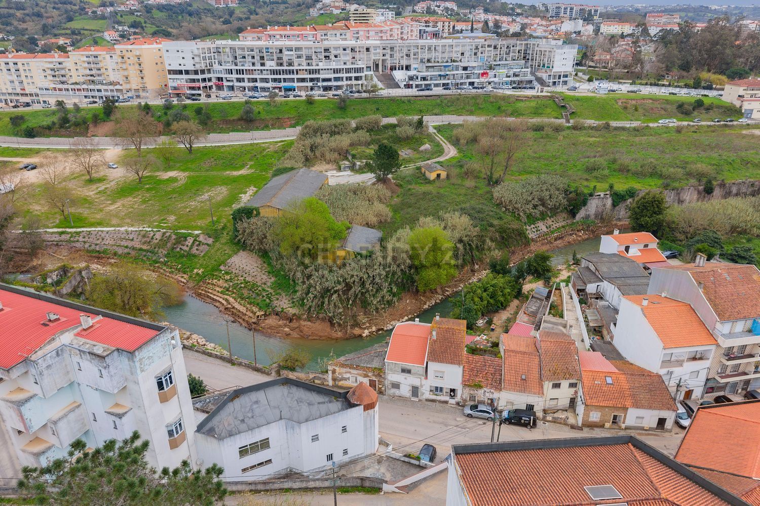 公寓 t1出售在Rua Frei Fortunato, 133 - 游泳池