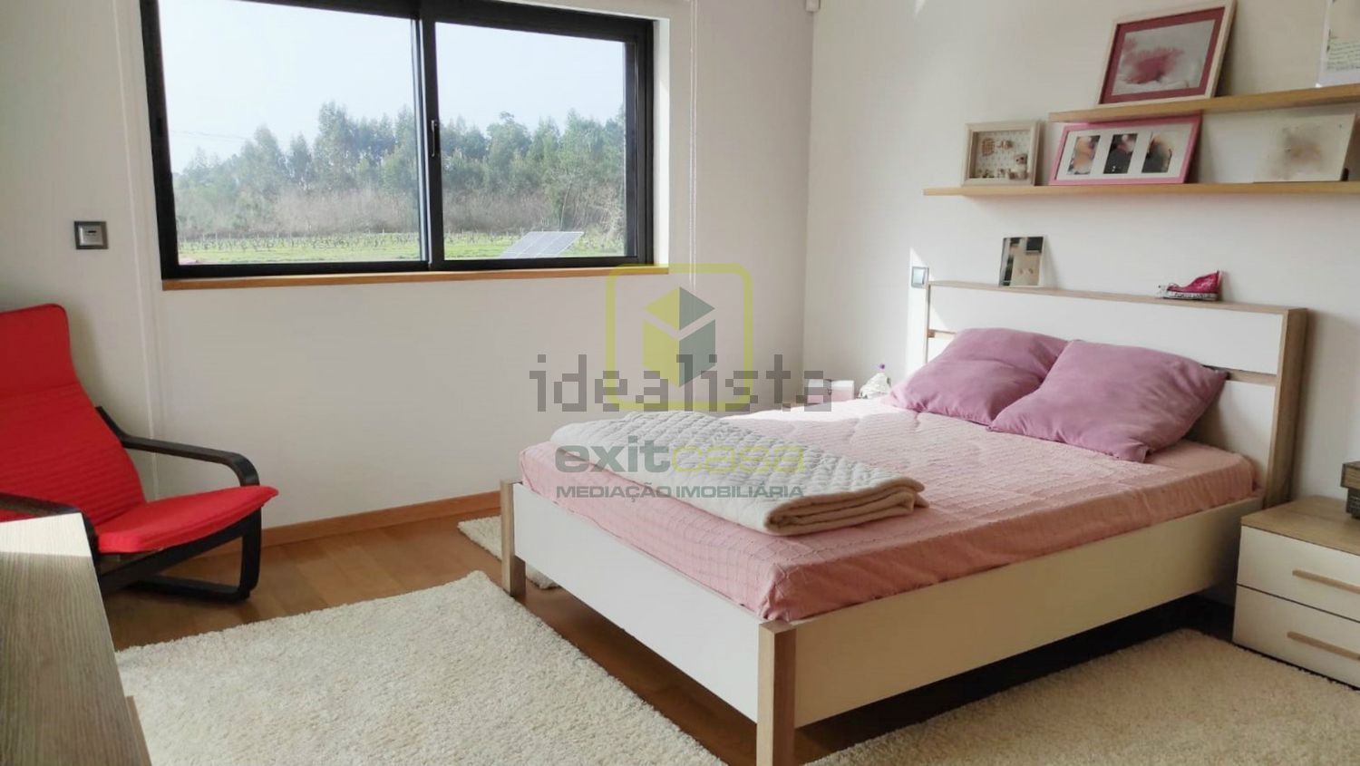 小楼房或独栋别墅出售在Bustos - Troviscal - Mamarrosa - 卧室