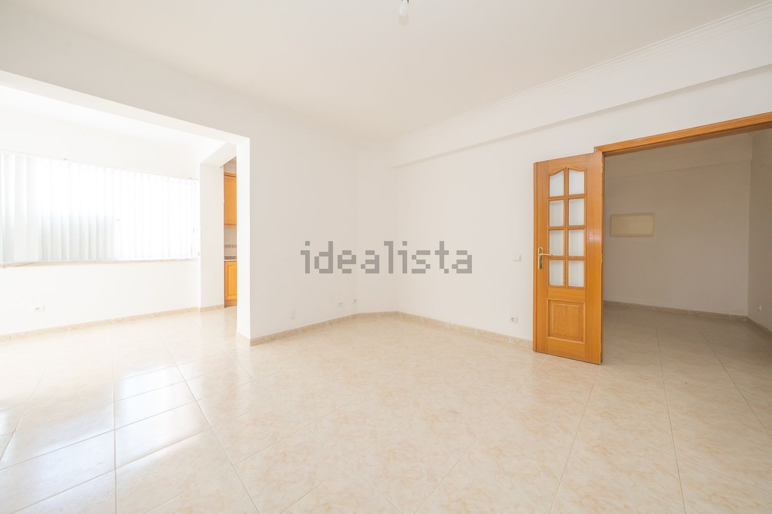 公寓 t2出售在Rua Cidade Debrecen - 客厅