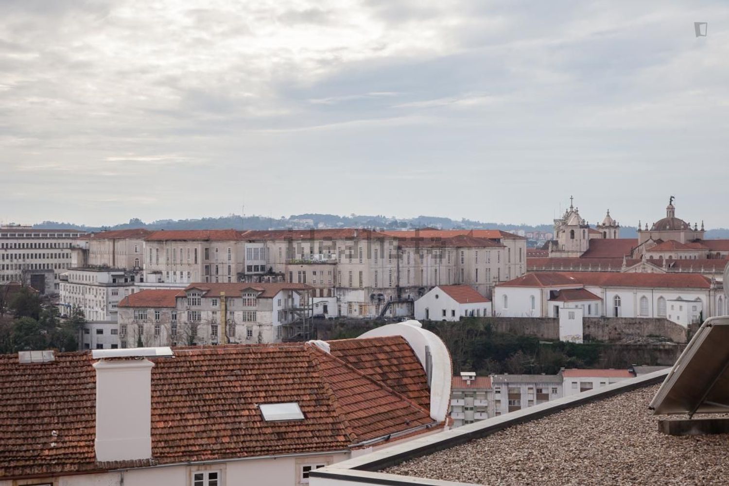 出租房间在Rua Doutor António José de Almeida - 照片