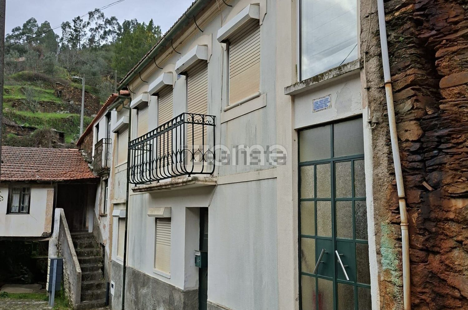 联排别墅出售在Rua Rainha Santa Isabel, 4 - 外立面
