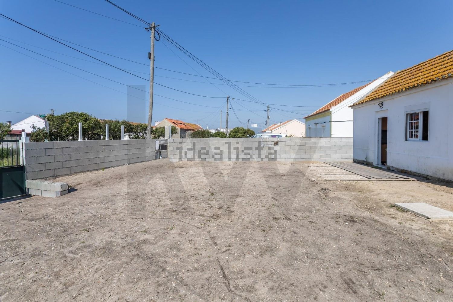 小楼房或别墅出售在Estrada do Arçe s/n - 外立面