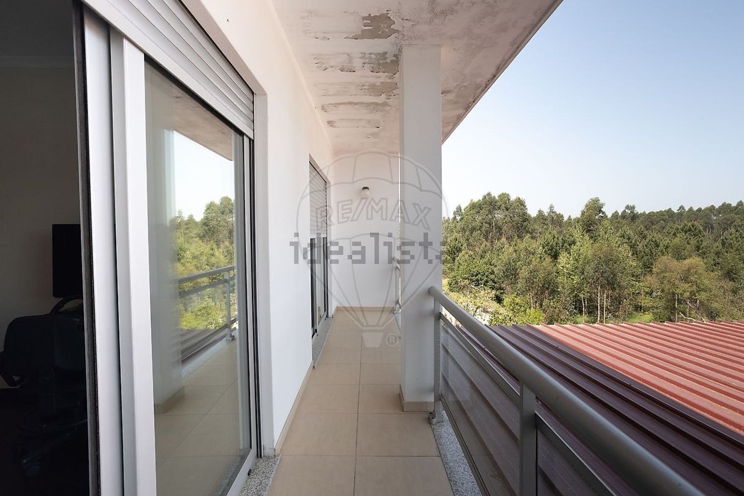 小楼房或独栋别墅出售在Rua Escola C+s - 阳台