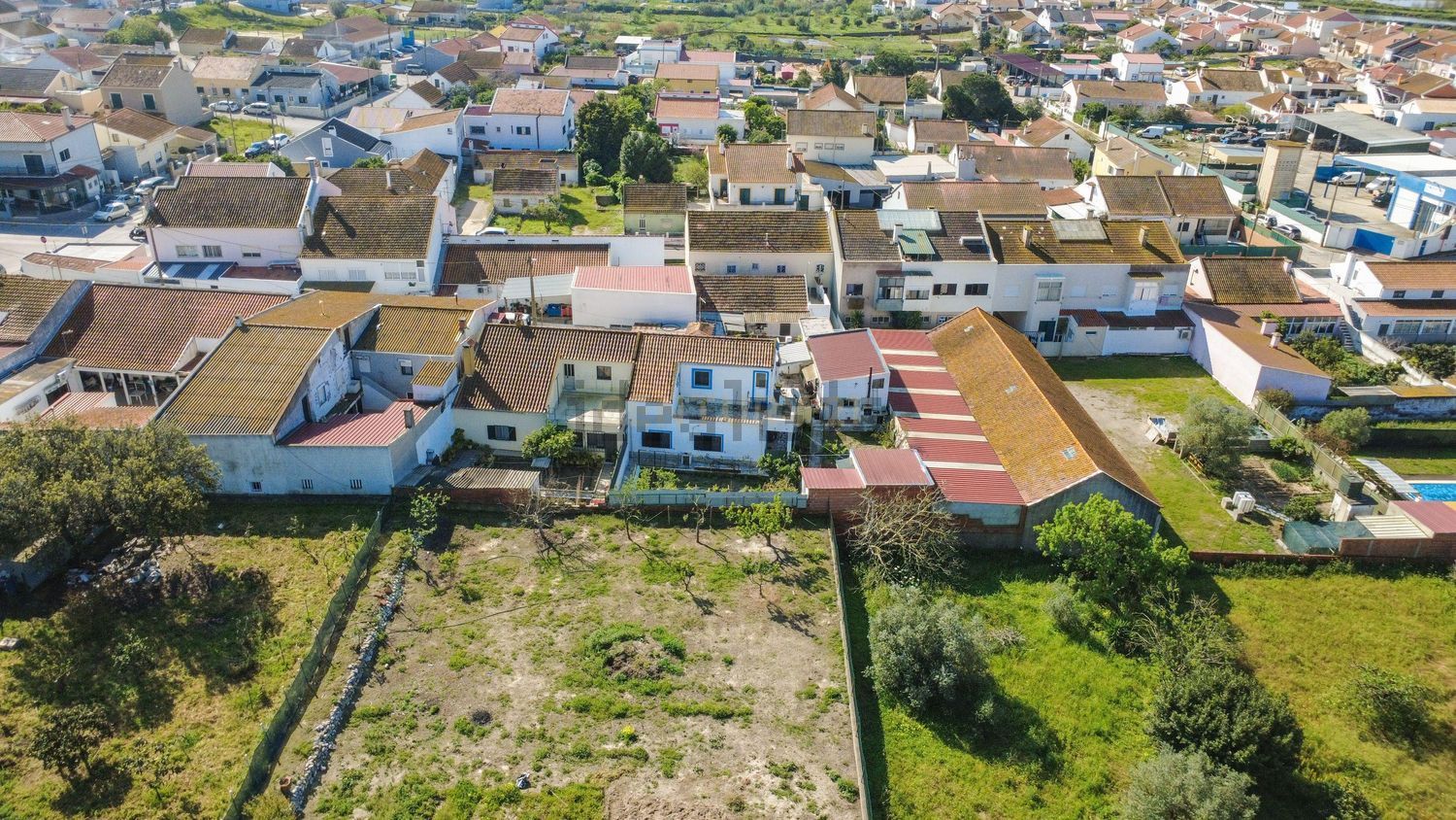 小楼房或独栋别墅出售在Rua de Santo Ovídio, 1 - 照片