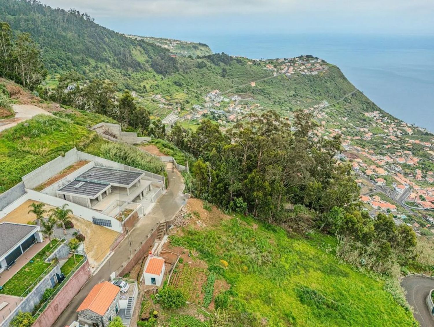小楼房或独栋别墅出售在Arco da Calheta - 视线