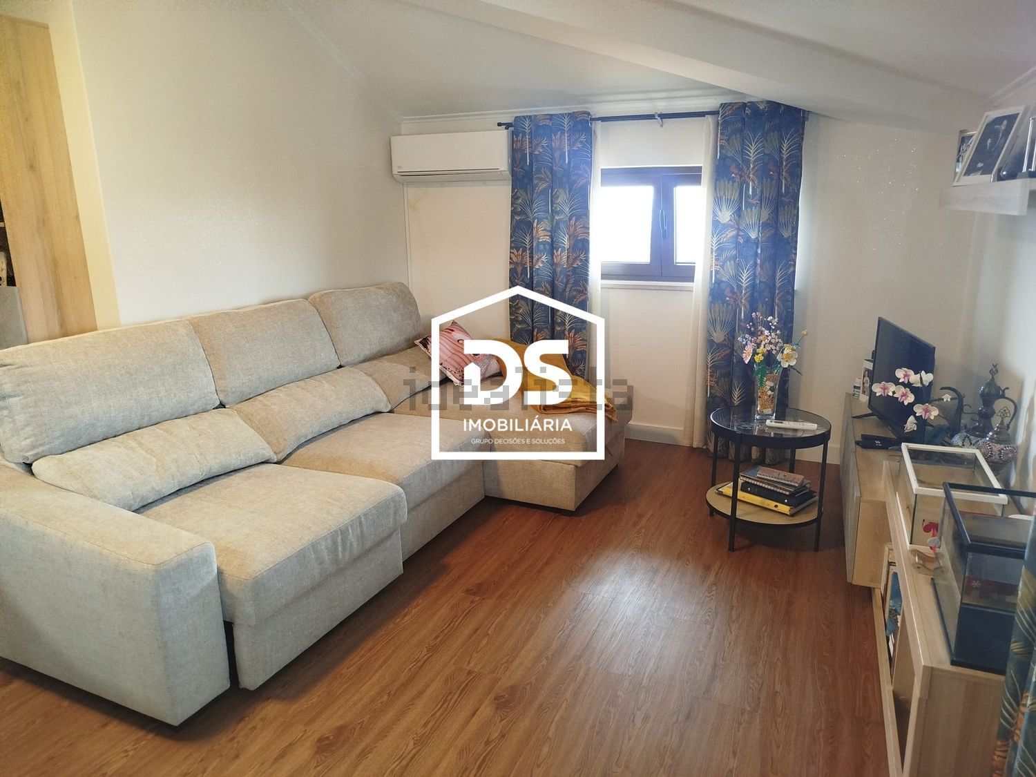 公寓 t2出售在Rua Magalhães Lima, 17 - 卧室