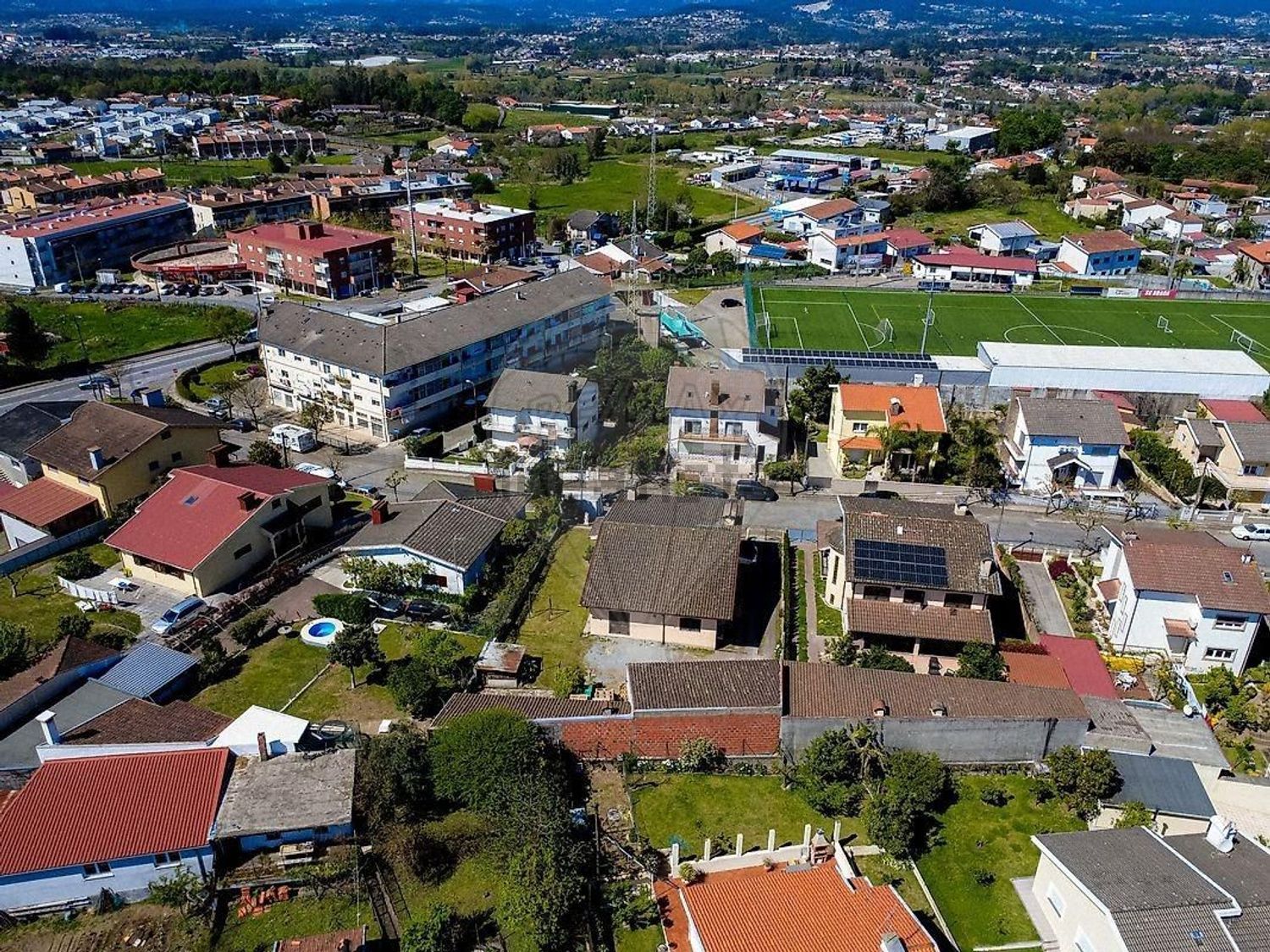 小楼房或独栋别墅出售在Rua Belo Horizonte, 15 - 照片