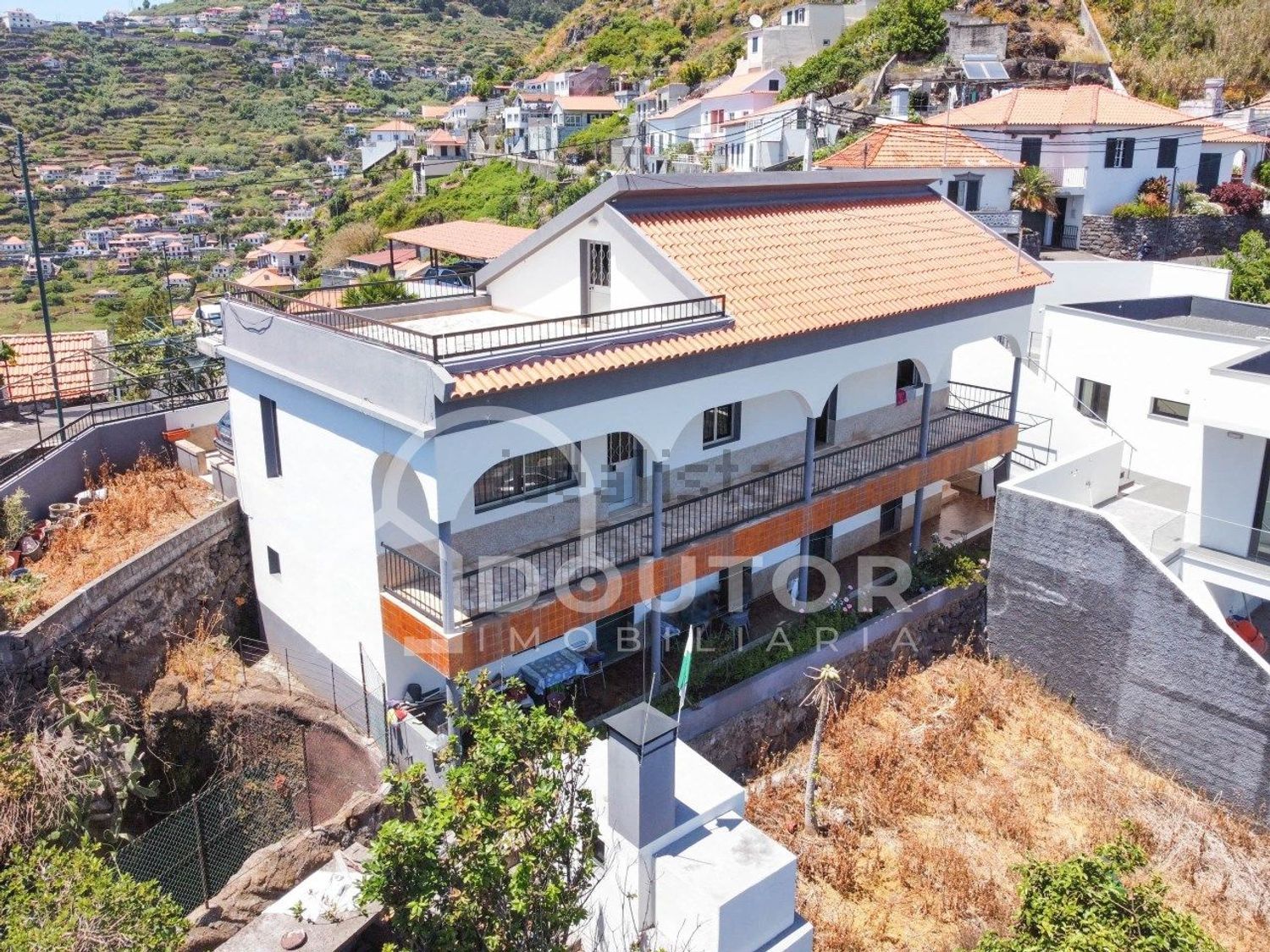 小楼房或独栋别墅出售在Caminho da Cruz, 20 - 照片