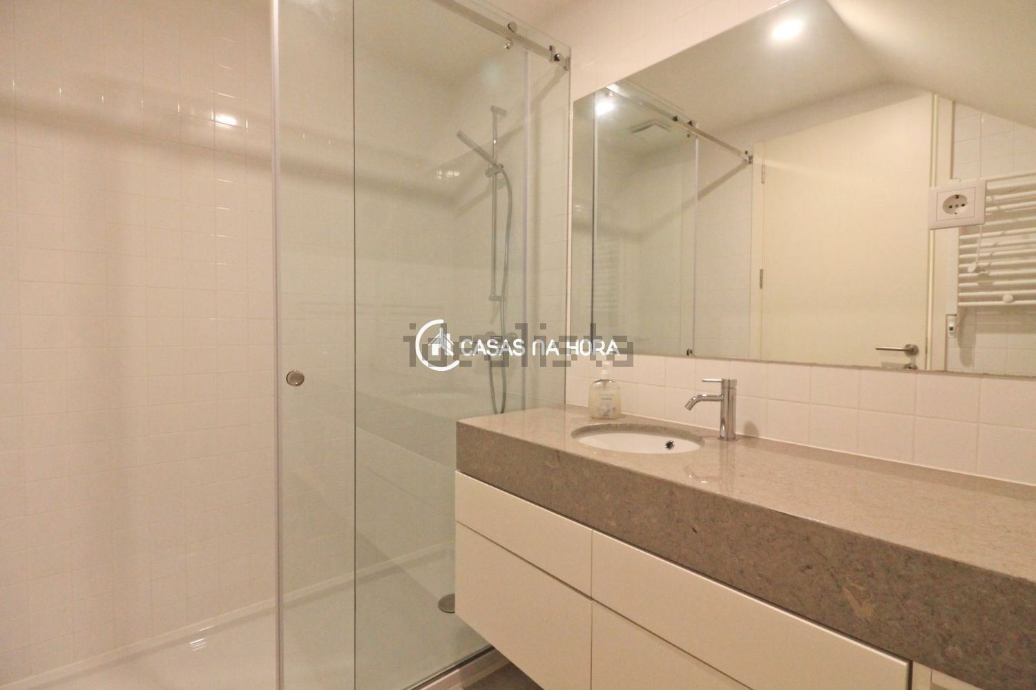 出租复式公寓在 Salgueiros - 卫生间