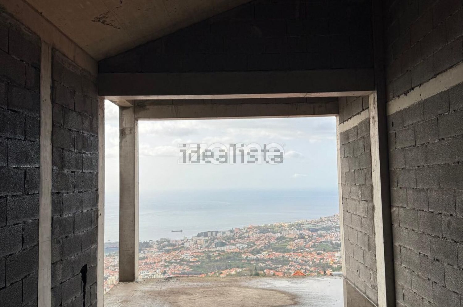 小楼房或独栋别墅出售Urbanizacao da Casa Branca s/n - 详情