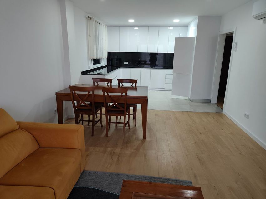 出租公寓 t2在Rua Gonçalo Mendes da Maia