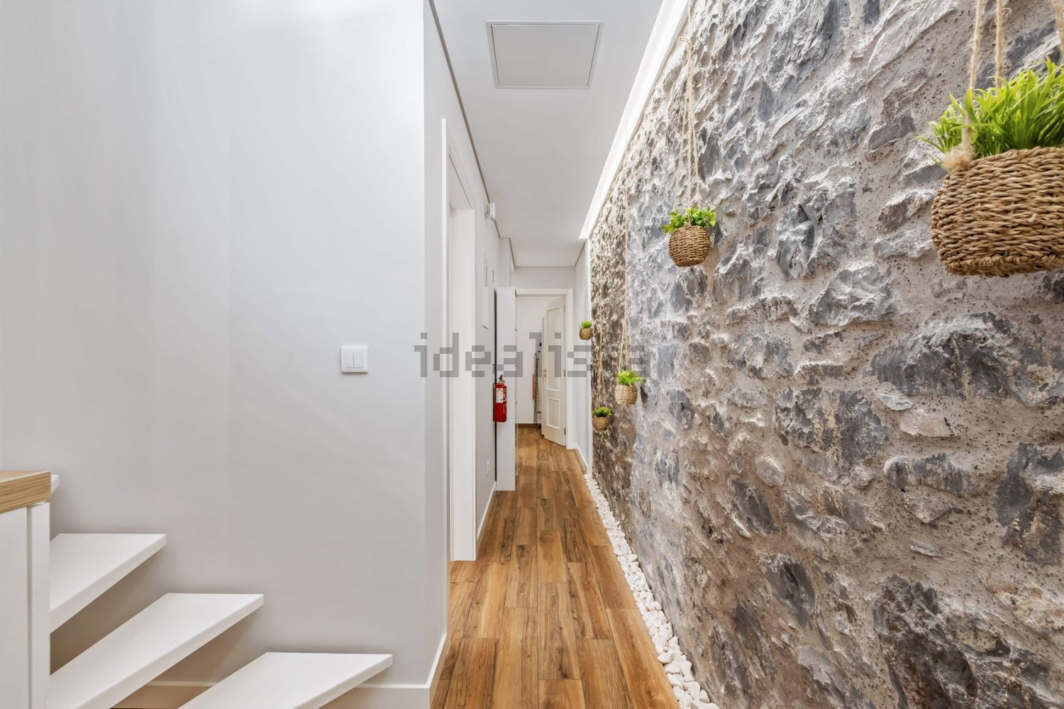 小楼房或独栋别墅出售在Caminho do Lameiro s/n - 过道