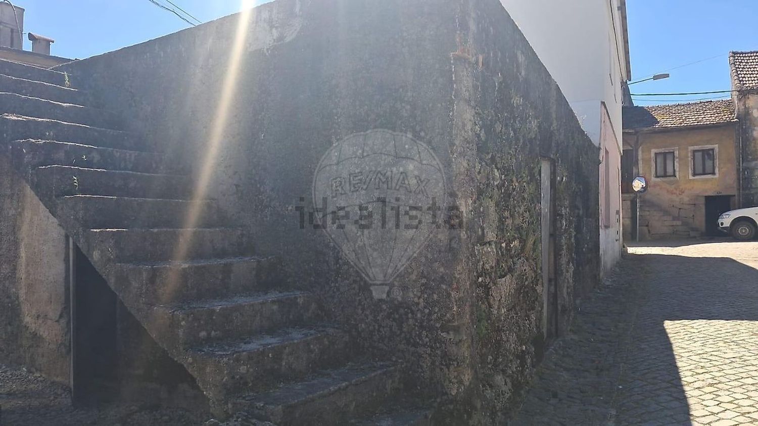 小楼房或独栋别墅出售在Travessa Doutor Eduardo Maria dos Santos - 照片