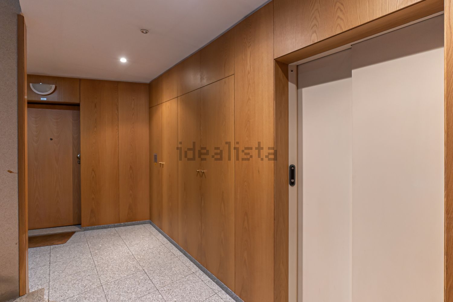 公寓 t2出售在Rua dos Castanheiros, 292 - 过道