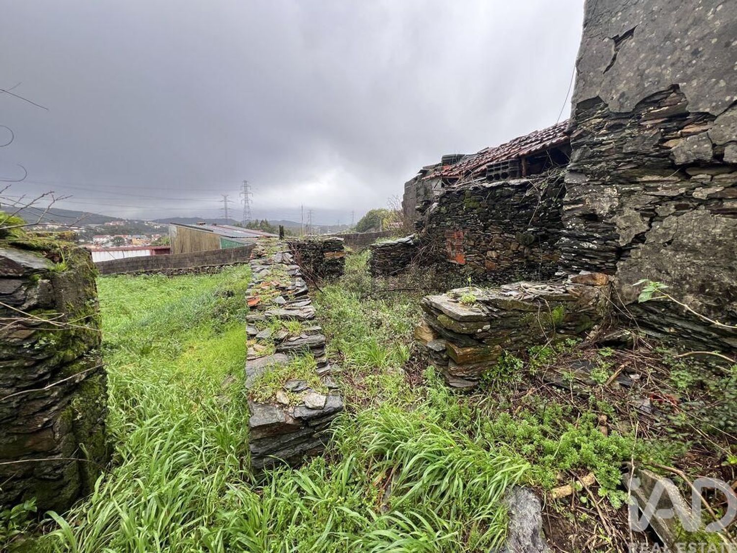 小楼房或独栋别墅出售在Campo e Sobrado - 外立面