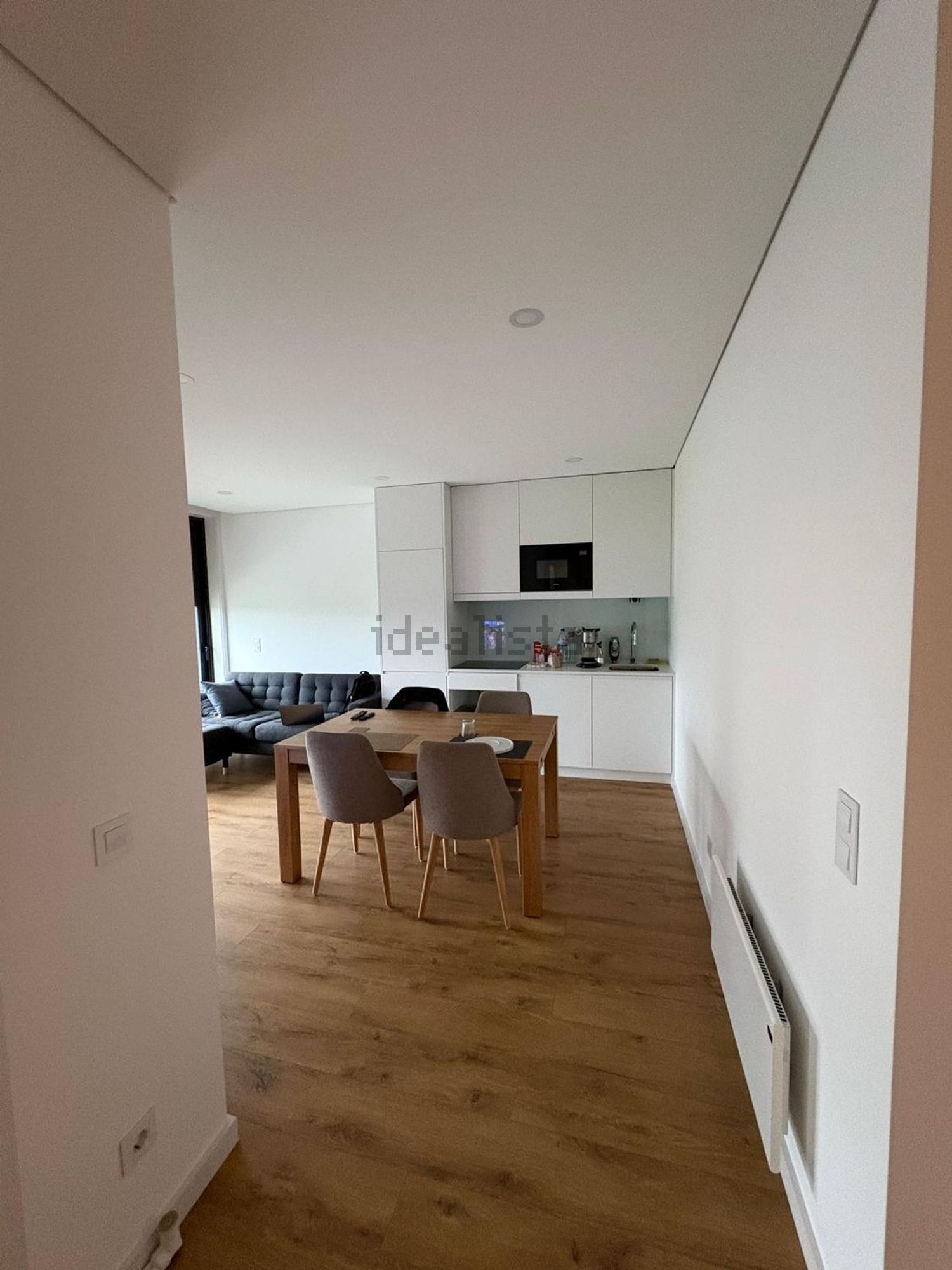 出租公寓 t1在Rua Francisco Araújo Dantas, 96 - 客厅